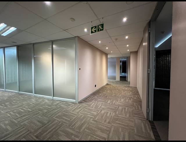 509M² OFFICE TO LET IN HIGHVELD